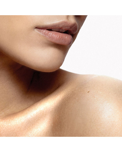 Glowmaker – Creme Iluminador para Rosto e Corpo com Proteção Elevada SPF 50